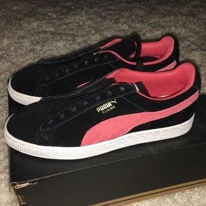 Brand new! Puma suede classic + sneakers